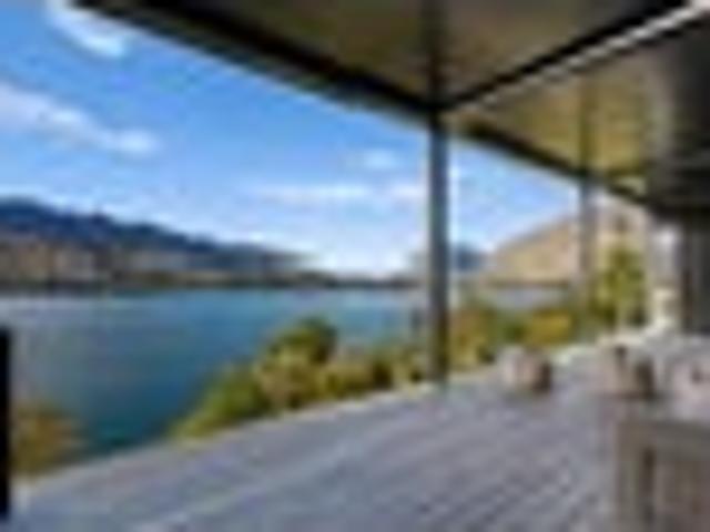 House for sale in Otakou