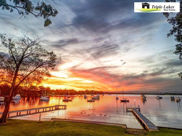 House for sale in Summerland Point, New South Wales