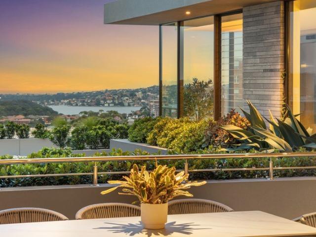 Apartment for sale in Lower North Shore, Sydney