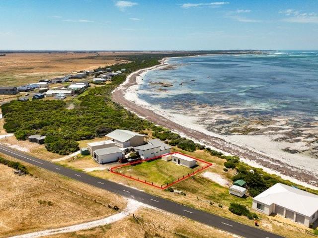 Land for sale in Cape Douglas, South Australia