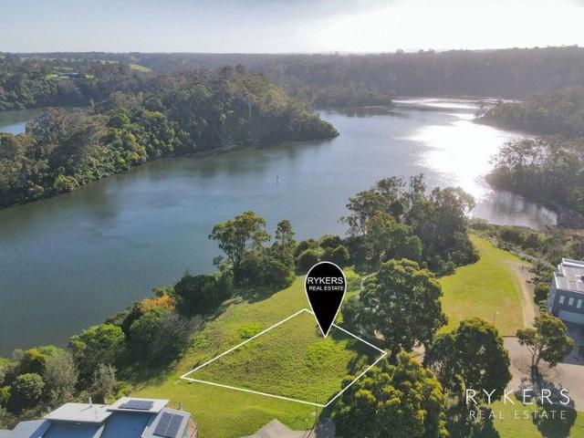 Land for sale in Lakes Entrance, Victoria