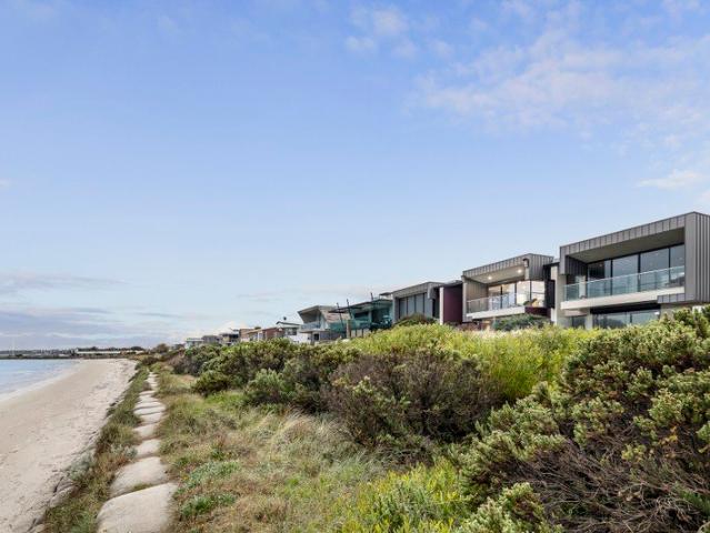 Townhouse for sale in Camerons Creek, Victoria