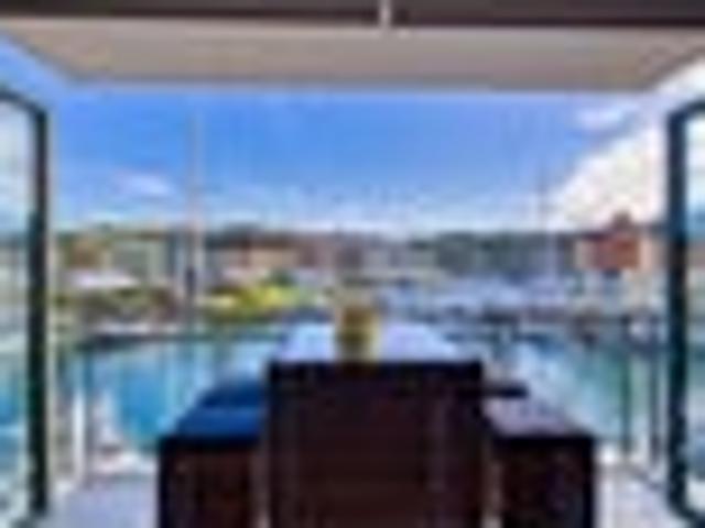 Apartment for sale in Whangaparaoa