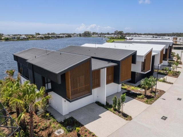 Townhouse for sale in Fernbrook, Queensland