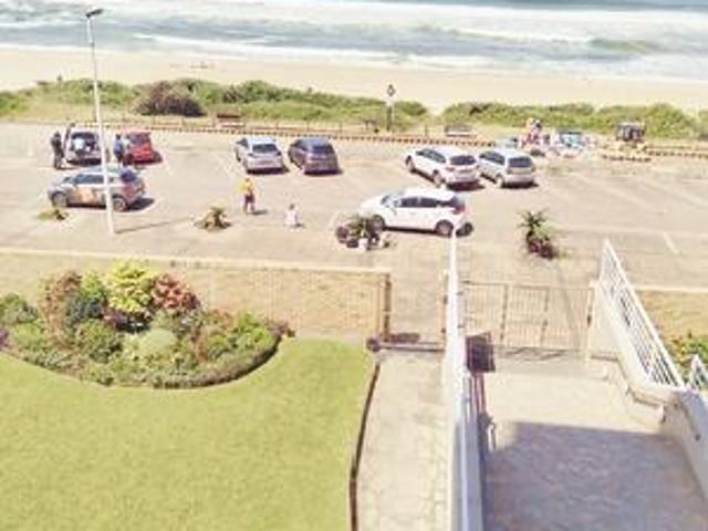 Apartment for sale in Kingsburgh, Kwazulu-natal