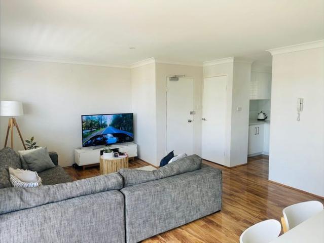 Apartment for rent in Wollongong, Wollongong City Council