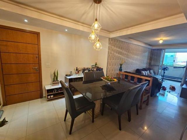 Apartamento venda em Região Geográfica Imediata do Distrito Federal, Região Integrada de Desenvolvimento do Distrito Federal e Entorno