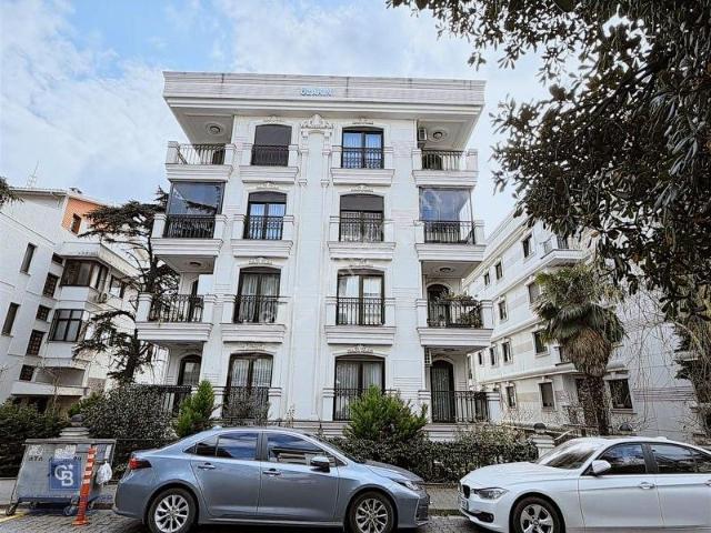 Acıbadem Mahallesi, Kadıköy içerisinde satılık mülk