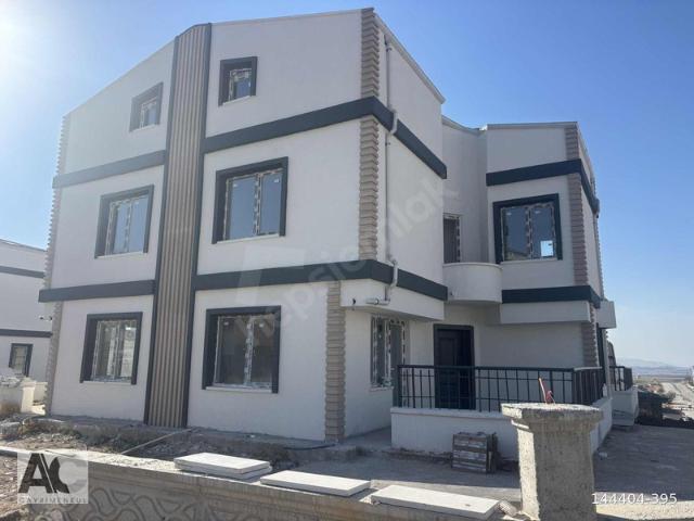 Sincan içerisinde satılık Villa