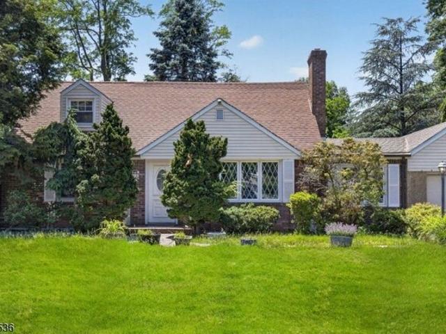 House for sale in Scotch Plains, New Jersey