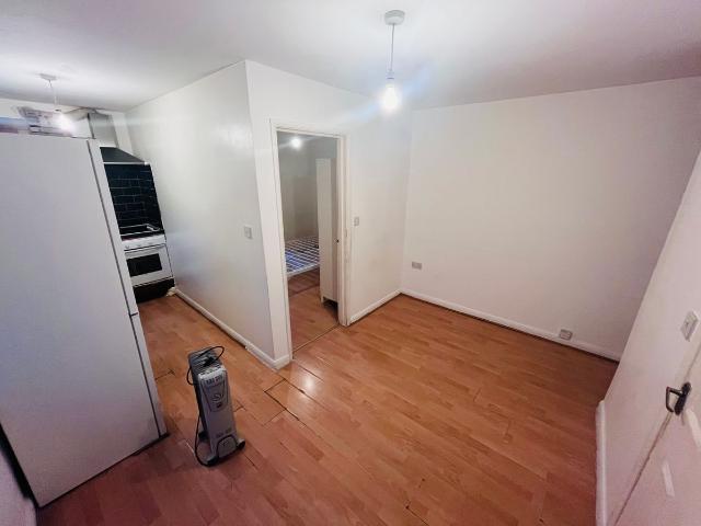 Apartment for rent in Leyton, Greater London