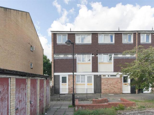 Apartment for rent in Noel Park, Greater London