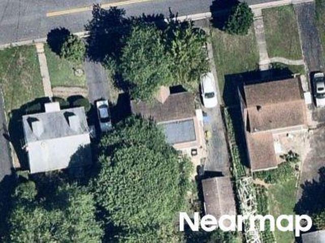 House for sale in Piscataway, New Jersey