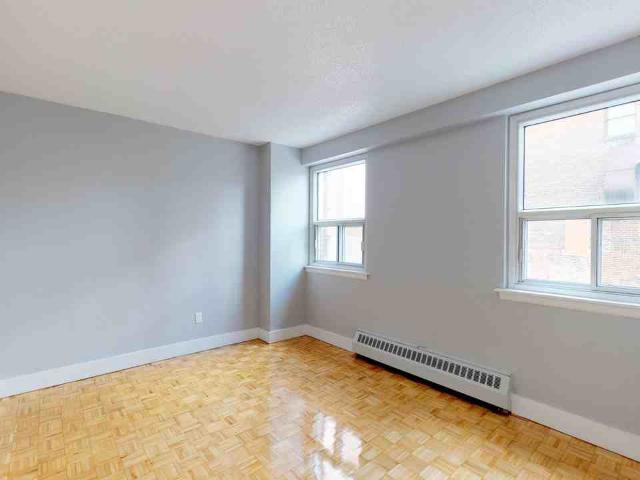 Apartment for rent in Mulhurst Bay, Ontario