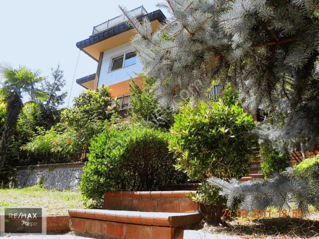 Beykoz, Acarlar Mahallesi içerisinde satılık Villa