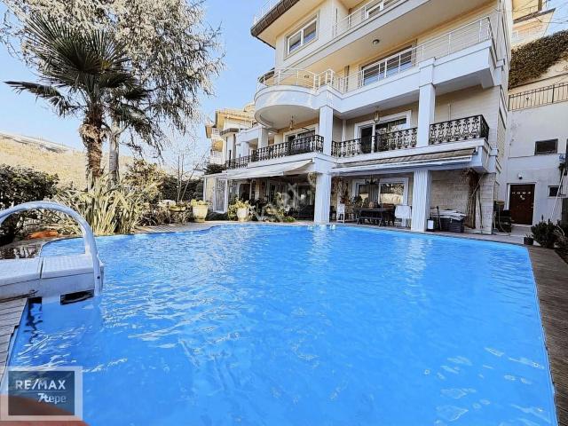 Beykoz, Acarlar Mahallesi içerisinde satılık Villa