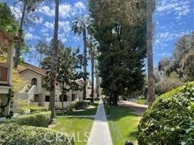 Condo for sale in Laguna Hills, California