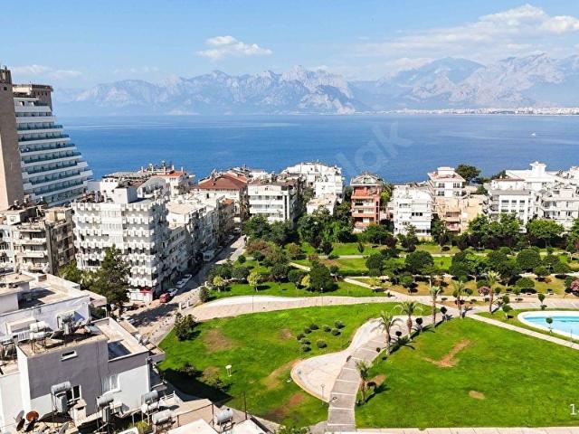 Antalya, Muratpaşa içerisinde satılık mülk