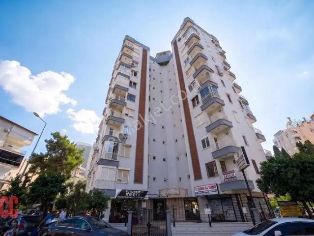 Antalya, Muratpaşa içerisinde kiralık mülk