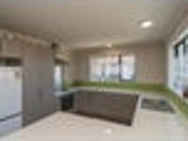 Townhouse for sale in Kerrytown, Canterbury