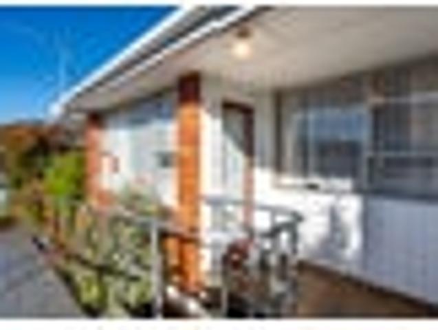 House for sale in Otakou