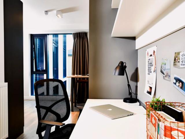 Studio for rent in Scotland