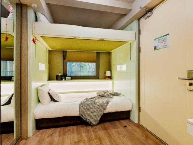 Studio for rent in London Borough of Ealing, Park Royal