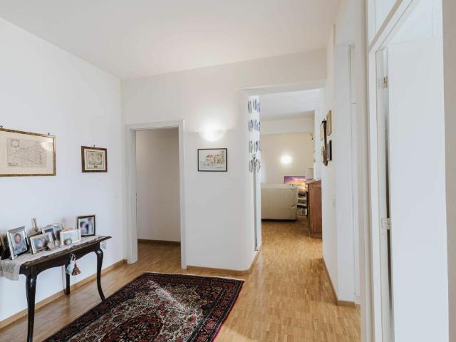 Wohnung kaufen in Chiasso, Tessin