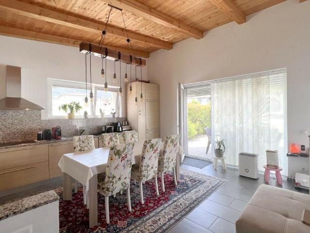Wohnung kaufen in Magliaso, Tessin