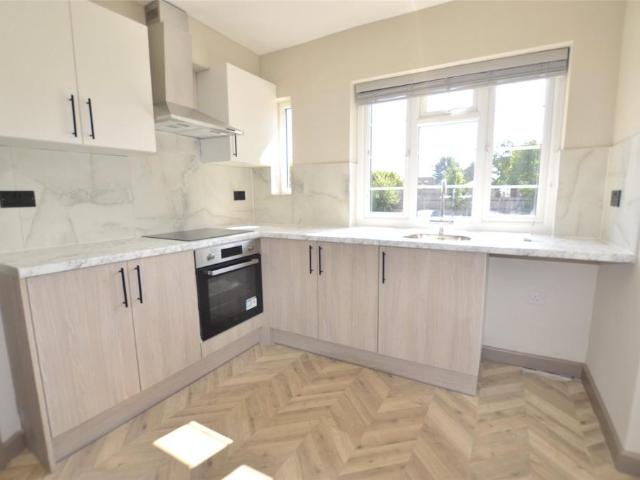 Apartment for rent in Hook, Greater London