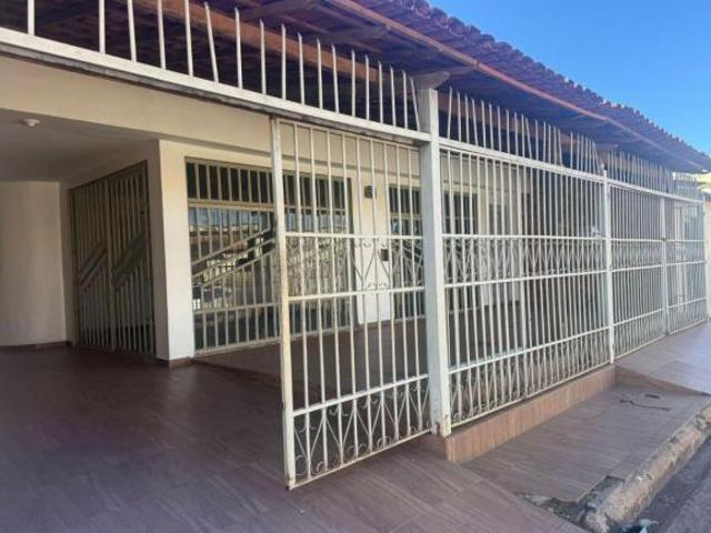 Casa venda em Região Geográfica Imediata de Luziânia, Região Integrada de Desenvolvimento do Distrito Federal e Entorno