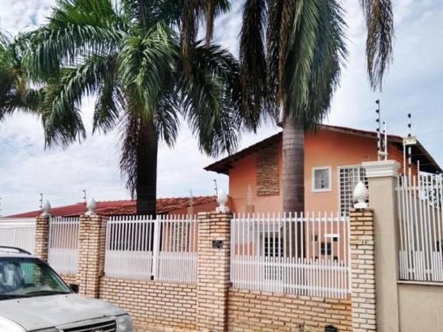 Casa venda em Região Geográfica Imediata do Distrito Federal, Região Integrada de Desenvolvimento do Distrito Federal e Entorno