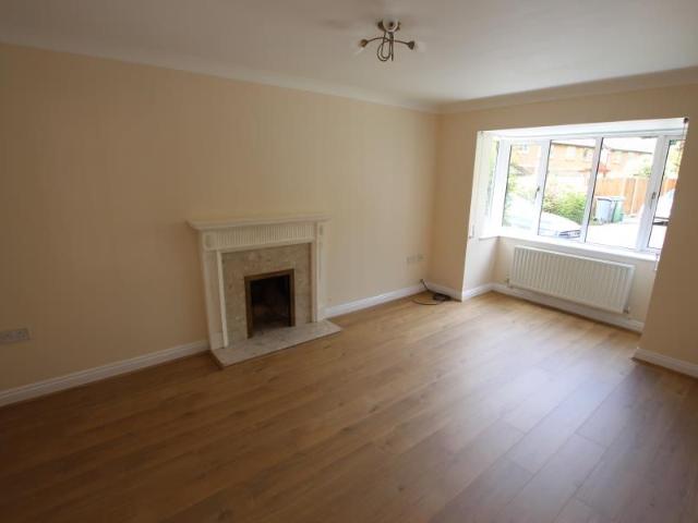 House for rent in West End, Surrey Heath