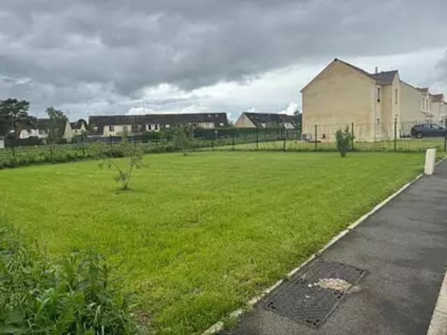 Maison vente à Melun, Pamfou