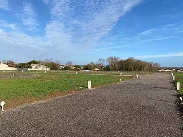 Maison vente à Rochefort, Port-des-barques