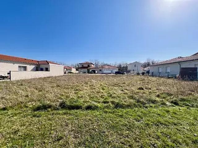 Maison vente à Bourg-en-Bresse, Servas
