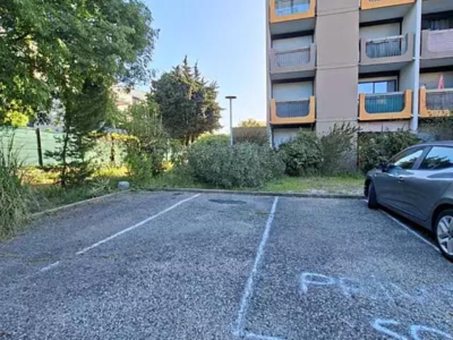 Garage vente à Nîmes