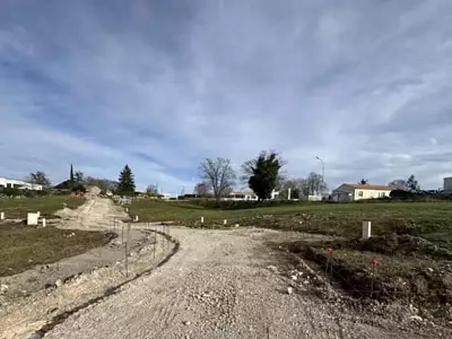 Terrain vente à Angoulême, Aignes-et-puypéroux