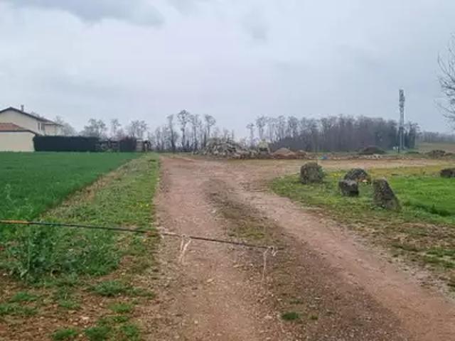 Terrain vente à Bourg-en-Bresse, Ars-sur-formans