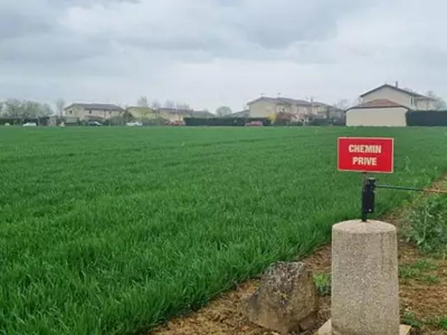 Terrain vente à Bourg-en-Bresse, Ars-sur-formans