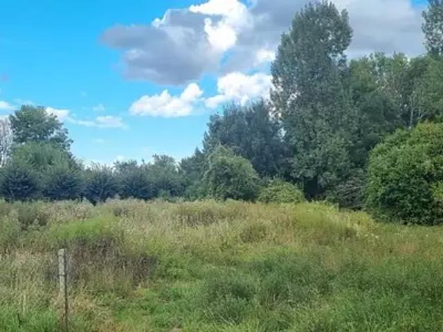 Terrain vente à Compiègne, Chevrières