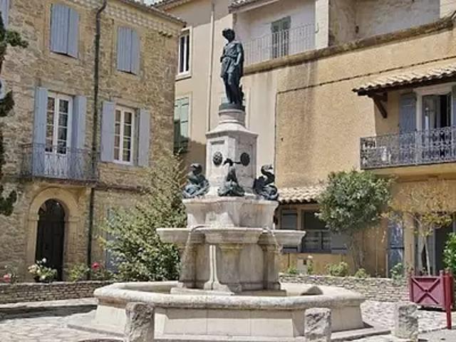 Terrain vente à Nîmes, Connaux