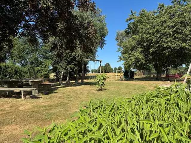 Terrain vente à Château-Gontier, Cosmes