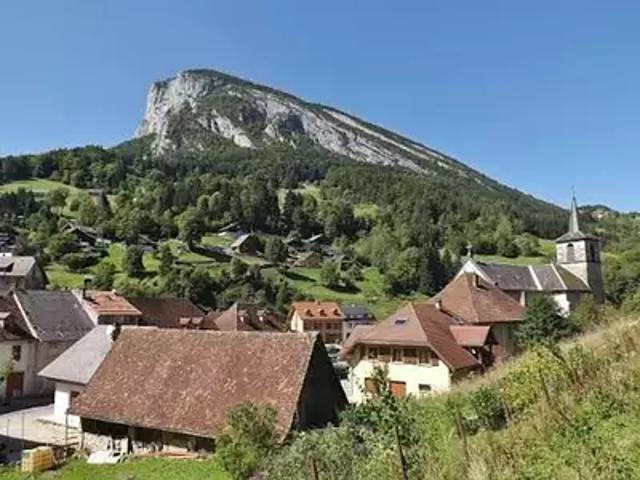 Terrain vente à Grenoble, Entre-deux-guiers