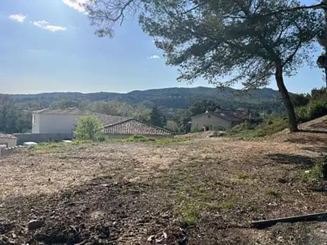 Terrain vente à Aix-en-Provence, Eyguières