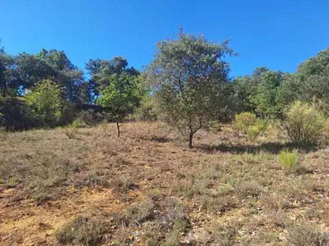Terrain vente à Aurafrède, Gréoux-les-Bains