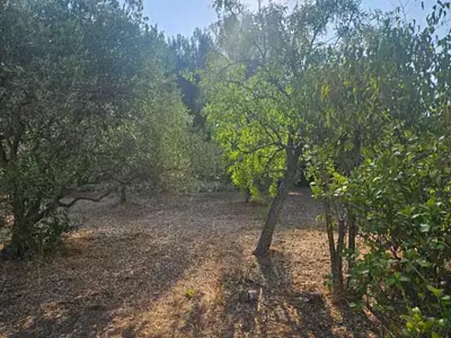 Terrain vente à Aix-en-Provence, Les Pennes-mirabeau