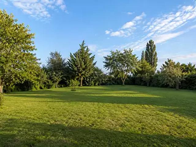 Terrain vente à Rochefort, Lussant