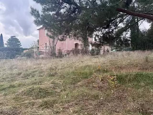 Terrain vente à Lotissement Les Grandes Aires, Pélissanne