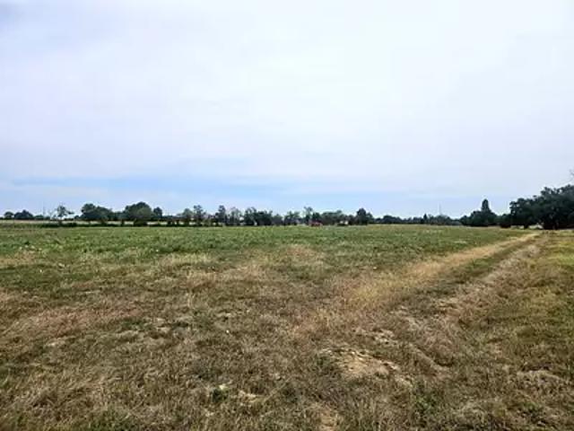 Terrain vente à Bourg-en-Bresse, Perrex